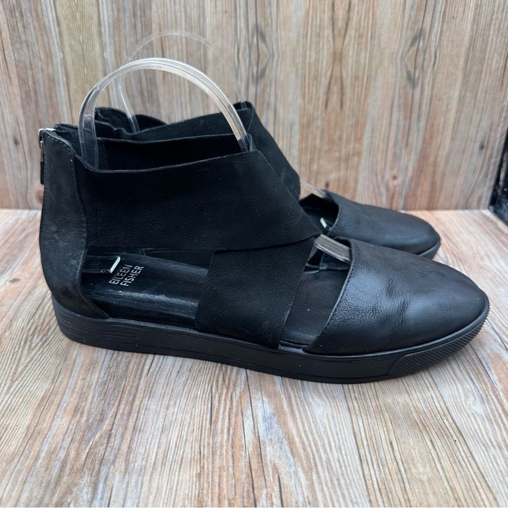 Eileen Fisher Buoy Crisscross Women’s Size 8.5 Suede Wedge Sandals